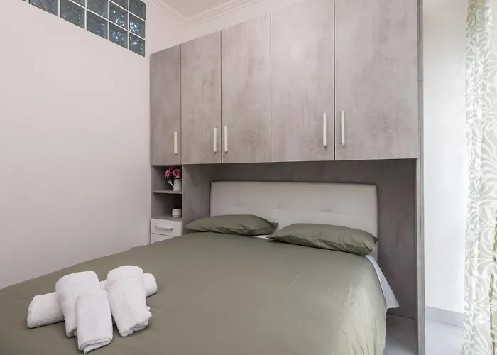 Vatican With Balcony Róma