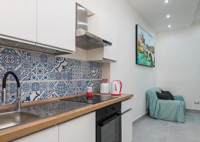 Vatican With Balcony Róma