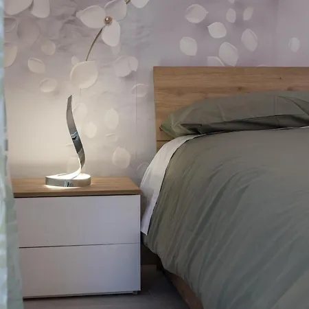 Vatican With Balcony روما