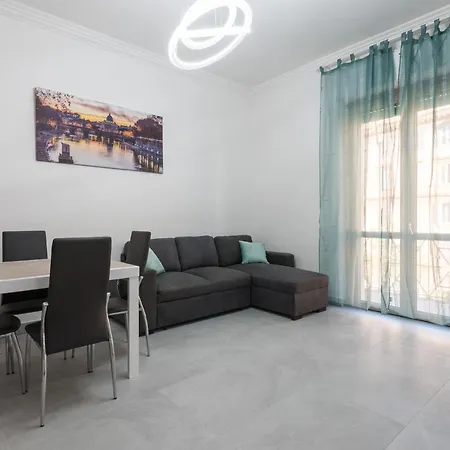 Vatican With Balcony شقة *