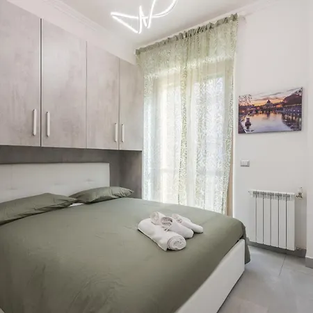 Vatican With Balcony شقة *